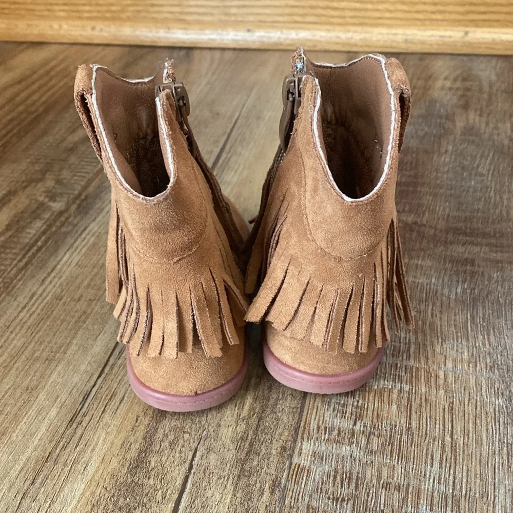 toddler brown zip up moccasin boots with fringe size 4